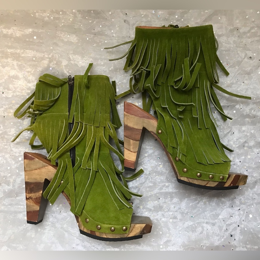 Fluevog Hula Sandals